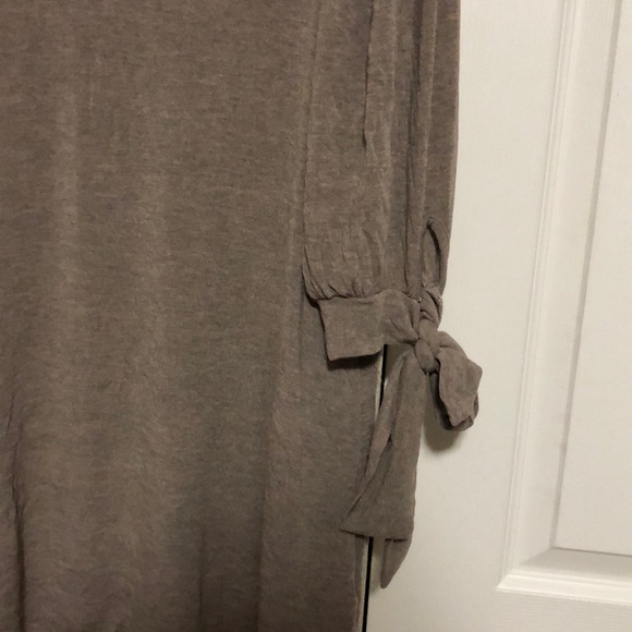 I Heart Joah knotted top - Picture 2 of 6